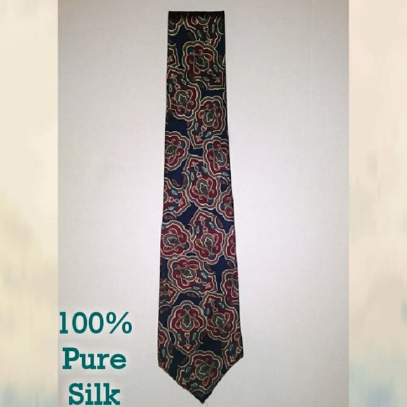 Van Heusen Other - Pure Silk Van Heusen Tie